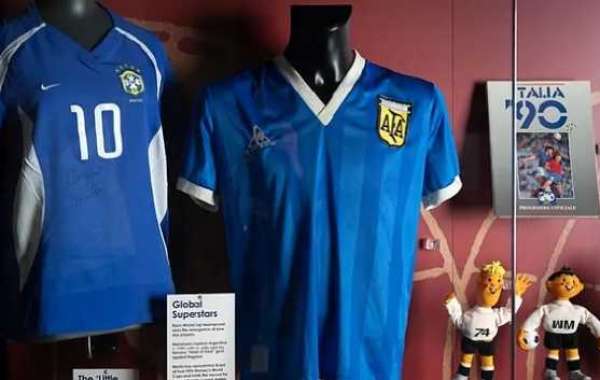 Le maillot Maradona contre l'Angleterre mis aux enchères