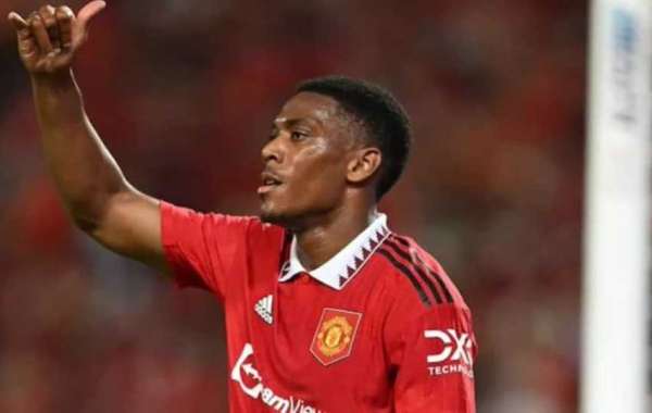 Manchester United erwägt Transfer des französischen Stürmers Anthony Martial: Saudische Teams bekunden Interesse