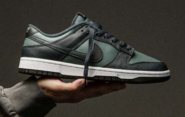 Nike Dunk Low Retro Premium Armory Navy: Perfect Gift